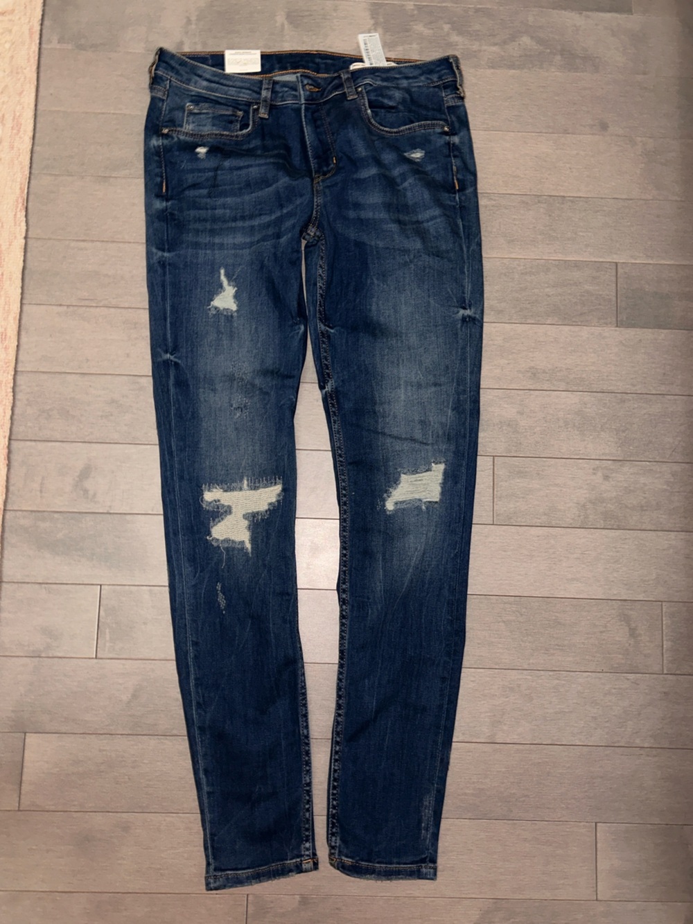 Zara women’s Dark Blue Skinny Ripped Jeans
